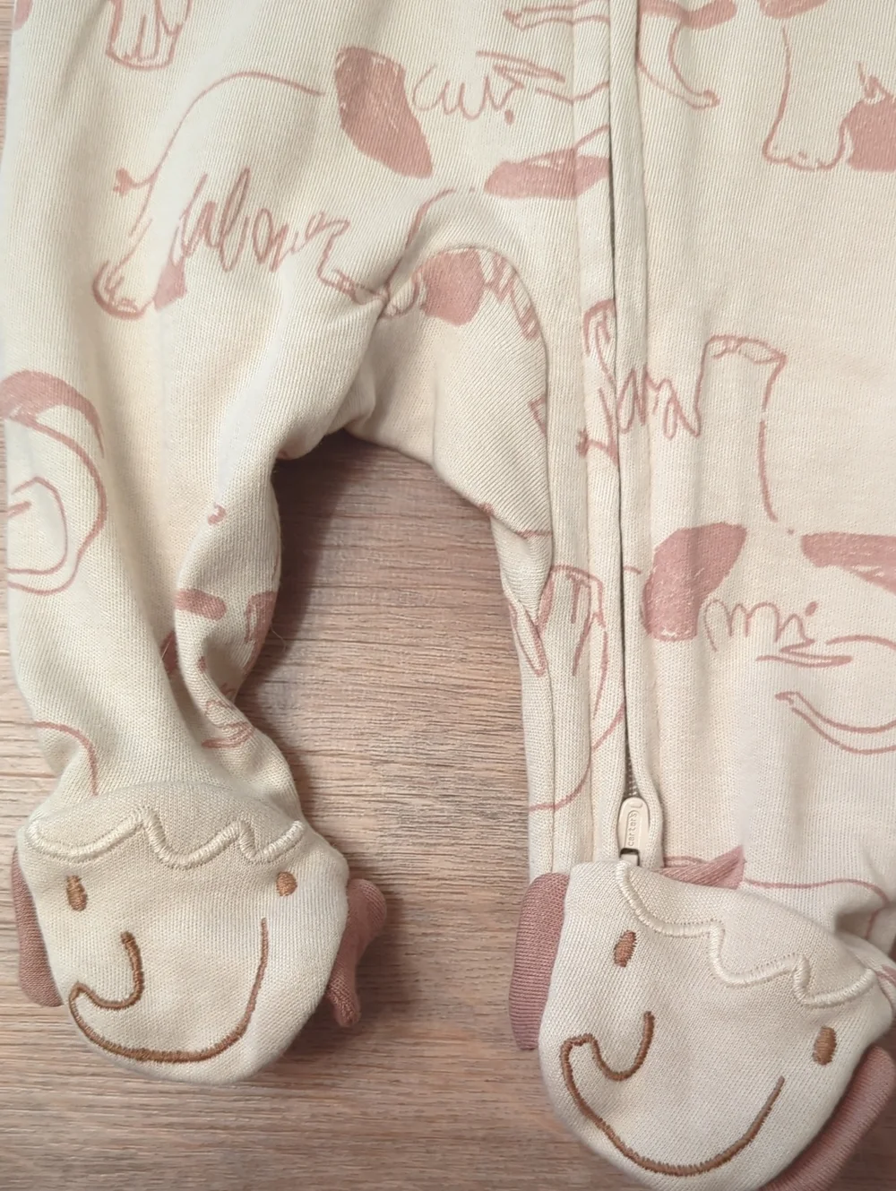 NWT Carter's Puppy Dog Zip Footies, NB